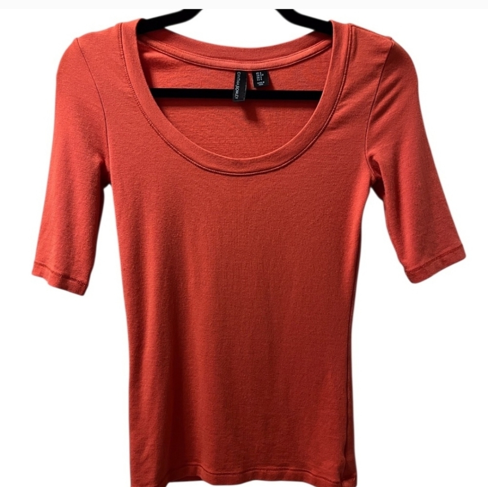 Women's Light Orange Half Sleeve Knit Top - Cynthia Rowley - Small